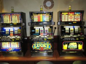 automaty do gier typu card bell